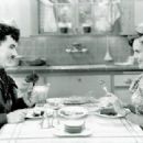 Modern Times - Charles Chaplin - 454 x 310