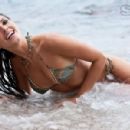 Daniella Sarahyba 2009 Sports Illustrated Swimsuit - 454 x 300