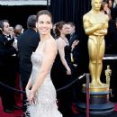 Hilary Swank - The 83rd Annual Academy Awards (2011) - 366 x 612