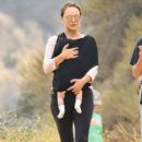 Natalie Portman: enjoy a hike in Los Angeles