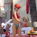 Christine Quinn – Seen On the beach at the Eden Rock hotel in St Barts - 454 x 681