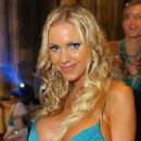 Annina Ucatis (26 фото)