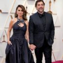 Penélope Cruz and Javier Bardem - The 94th Annual Academy Awards (2022) - 400 x 612