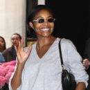 Gabrielle Union – Exit From Her Hotel New York - 454 x 681