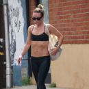 Olivia Wilde – Showing off her amazing figure in Los Angeles