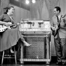 Les Paul and Mary Ford - 454 x 329