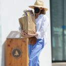 Elizabeth Olsen – Shopping for groceries in West Hollywood