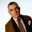 Rowan Atkinson - GQ Magazine Pictorial [United Kingdom] (July 2022) - 454 x 568