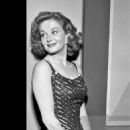Cara Williams - 454 x 729