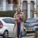 Lisa Faulkner &#8211; strolls through North London