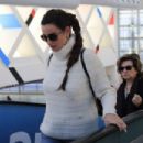 Penelope Cruz in Jeans – Arrives in Madrid