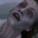 What Lies Beneath (2000)  - Movie Stills