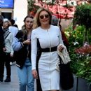 Carol Vorderman – Seen in a dress as she leaves Global Radio in London - 454 x 520