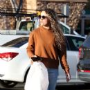 Jinger Duggar – In a tight ripped jeans on a Target run in Los Angeles - 454 x 537