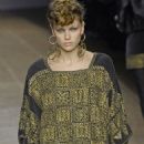 Masha Novoselova for Isabel Marant Paris FW 2007-2008 - 454 x 684