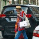Blythe Danner – Shopping candids at GOOP in New York - 454 x 603