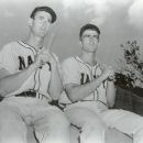 Ted Williams & Johnny Pesky - 454 x 375