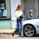 Grace Gummer – Makeup free while out for lunch in Los Angeles - 454 x 303