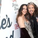 Steven Tyler at Janie's Fund Gala & GRAMMY Viewing Party at Red Studios on January 28, 2018 in Los Angeles, California - 454 x 313