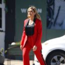 Samantha Bee – Filming a project in Soho – New York - 454 x 636