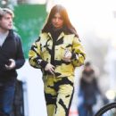 Emily Ratajkowski – Seen while running errands in Manhattan