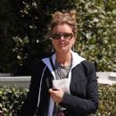 Maria Shriver – Seen as she shops at Field and Fort in Summerland