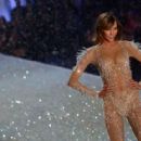 Karlie Kloss - 2013 Victoria's Secret Fashion Show