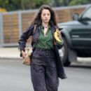 Olivia Thirlby – Running errands in Los Angeles - 454 x 681
