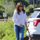 Cindy Crawford in sweatshirt and jeans out shopping in Malibu