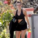 Abbie Chatfield – Going on a walk with her dog at Bondi Beach - 454 x 681