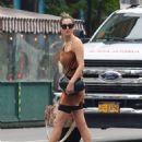 Eva Amurri – Shopping in Manhattan’s East Village Neighborhood - 454 x 624