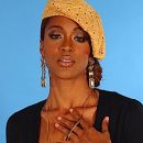 Shontelle - 385 x 588