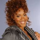 Shontelle - 334 x 512