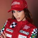 Anitta - 454 x 568