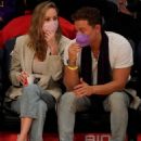 Brie Larson – Attends a game between the Portland Trail Blazers and Los Angeles Lakers - 454 x 602