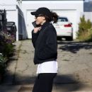 Katherine Schwarzenegger – Takes a morning walk in Pacific Palisades - 454 x 521