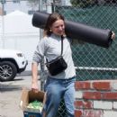 Kristen Bell – Carries some supplies to her daughter’s school in Los Angeles