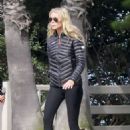 Gwyneth Paltrow – On a morning walk in Los Angeles