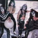 03/24/75 - KISS poses at Samuel Paley Plaza on 45th Street in NYC for a photoshoot with Stephen Morley - 396 x 536