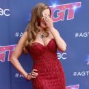 Sofia Vergara – attends the America’s Got Talent Season 17 Kick-Off Red Carpet in Pasadena - 454 x 504