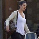 Mayrín Villanueva: out and about