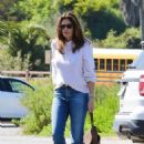 Cindy Crawford – Goes shopping in Malibu