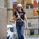 Julianna Margulies – Steps Out in New York - 454 x 636