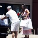 Kelly Dodd – Shopping candids in Palm Springs - 454 x 595