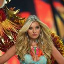 Elsa Hosk - 2016 Victoria's Secret Fashion Show in Paris - Show - 408 x 612