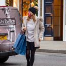 Princess Beatrice – Out shopping in Chelsea - 454 x 537