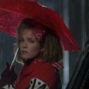 Howard the Duck - Lea Thompson - 454 x 249