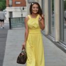 Jess Impiazzi – Out for a stroll in a yellow dress - 454 x 643