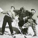 Pekka ja Pätkä lumimiehen jäljillä (1954)