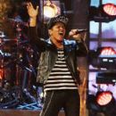 Bruno Mars - The BRIT Awards 2014 - Show - 406 x 612